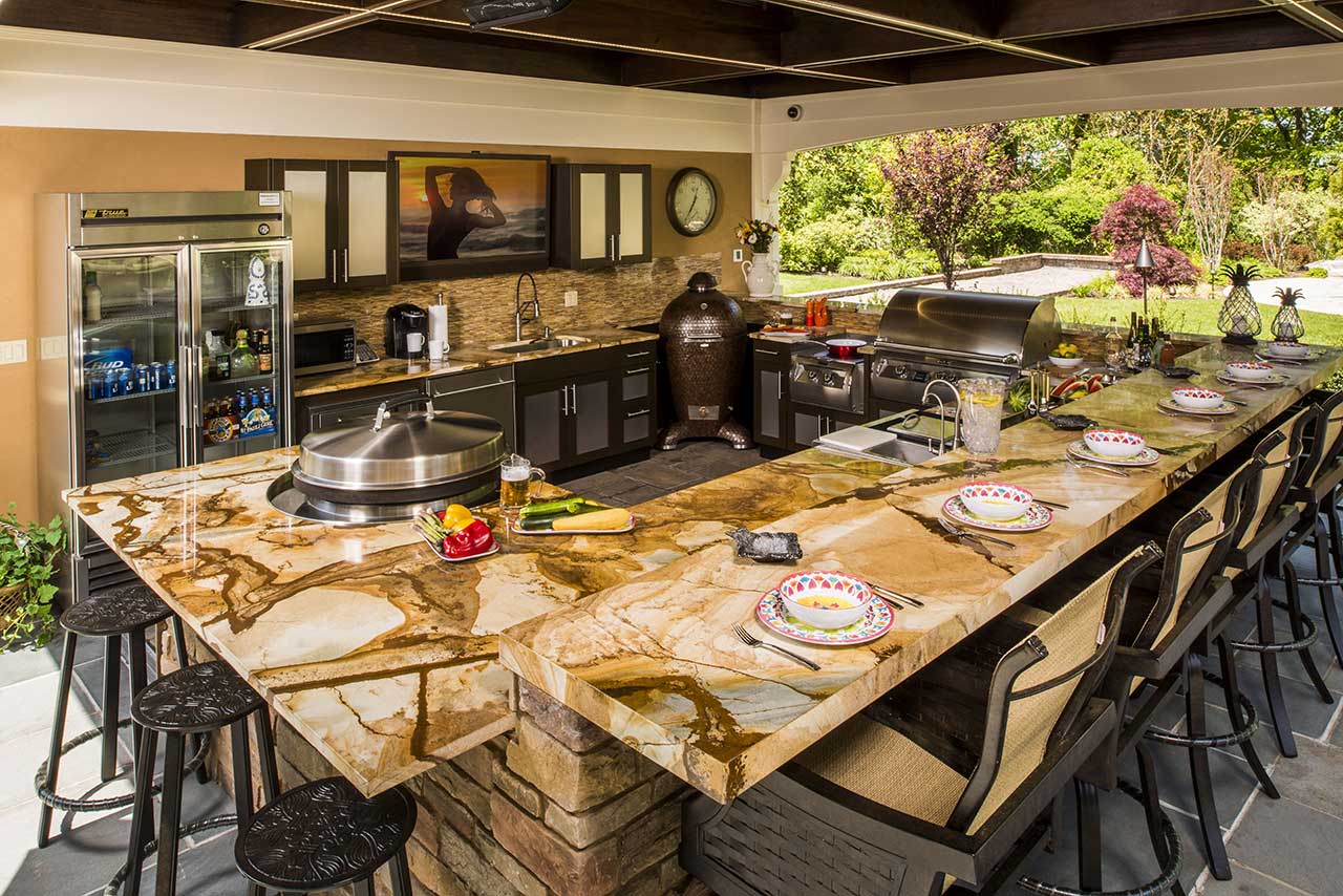 Best Outdoor Kitchen Countertop Ideas, Best Countertop Surface For Outdoor Kitchen