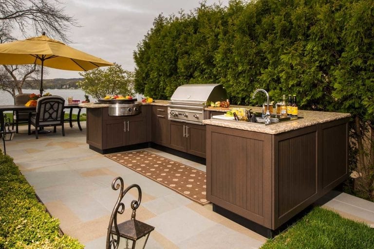 Outdoor Kitchen Layouts: U-Shaped, L-Shaped & More