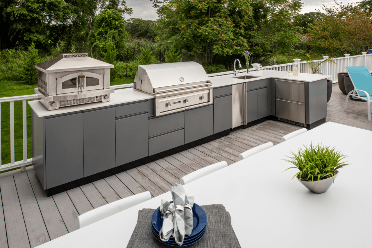COLLECTIONS Brown Jordan Outdoor Kitchens