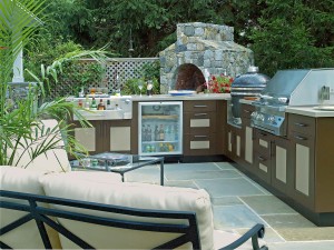Benefits of Installing an Outdoor Kitchen