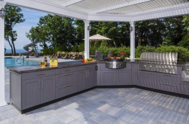 Benefits of Powder Coating Kitchen Cabinets for the Outdoors