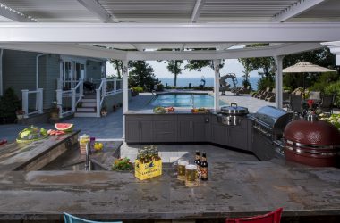 Pool and Outdoor Kitchen Designs