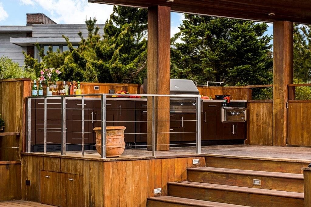 outdoor kitchens on decks