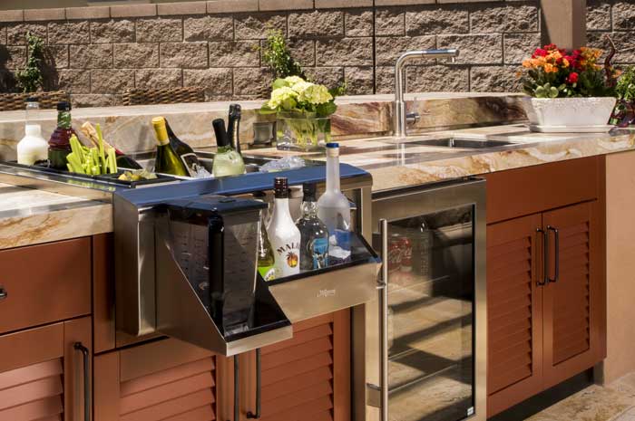 outdoor kitchen with fridge