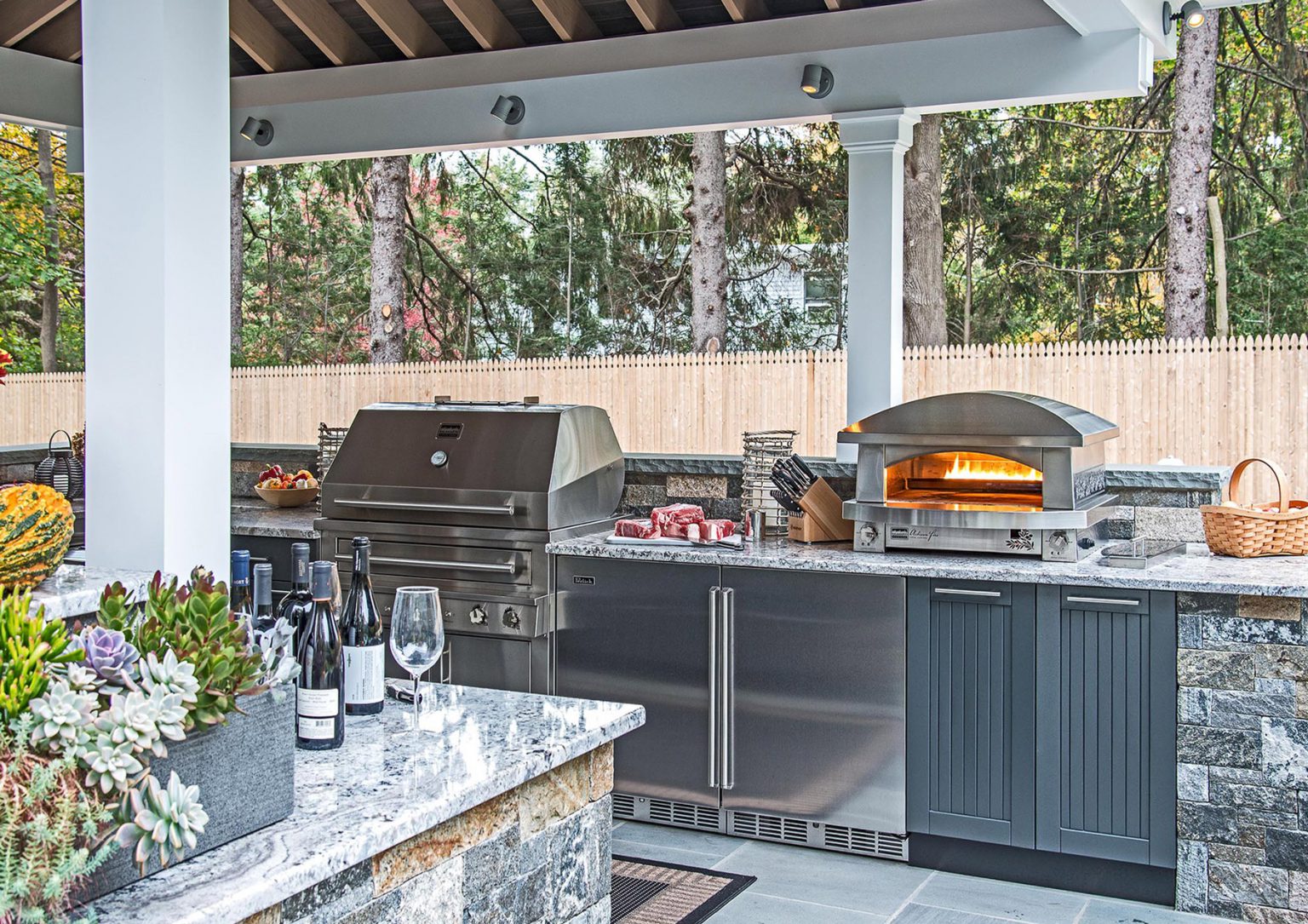 outdoor-pizza-oven-cabinets-brown-jordan-outdoor-kitchens