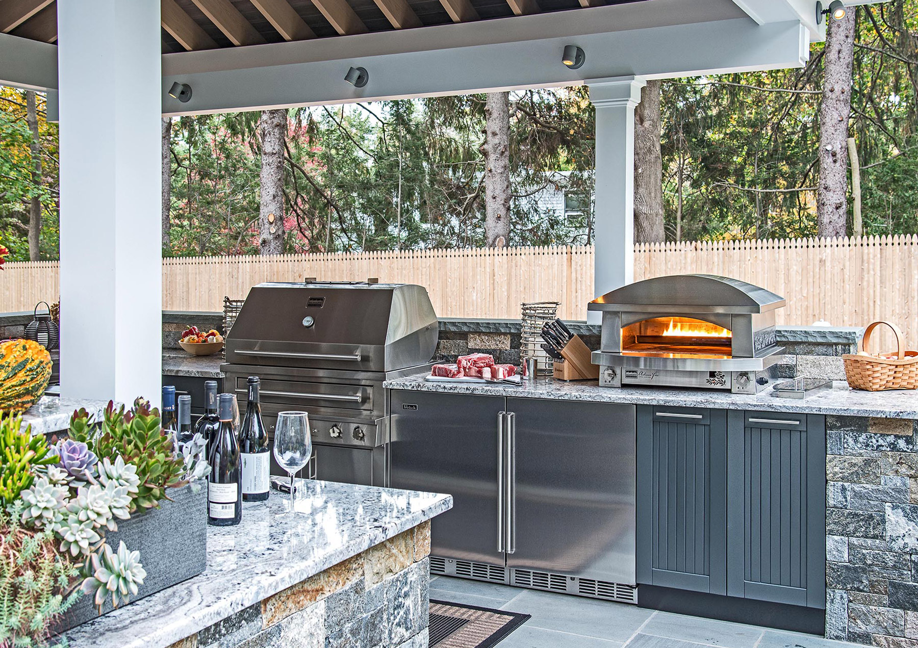 Custom Grill Island with Pizza Oven