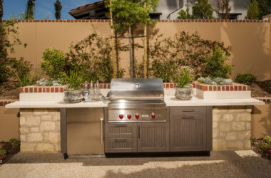 Small Outdoor Kitchen Ideas: Grilling Station