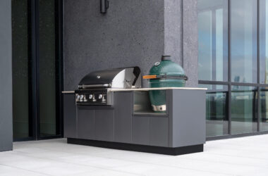 Outdoor Kitchen Remodel: Why Choose Stainless Steel?